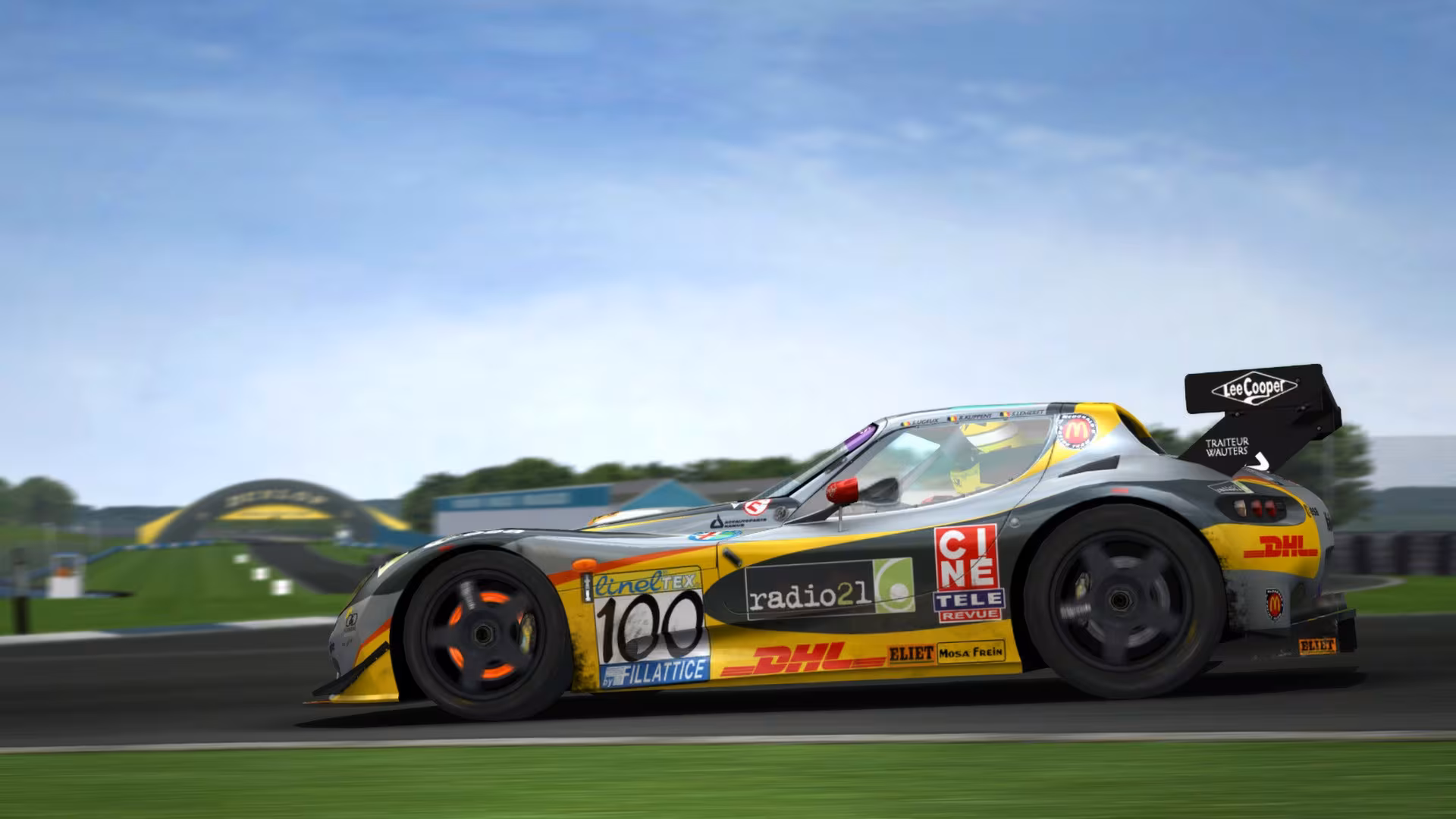 GTR 2 FIA GT Racing Game - gtr-2-fia-gt-racing-game_2.avif